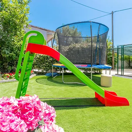 아파트 With Parking Space Kastel Stafilic, - 21948